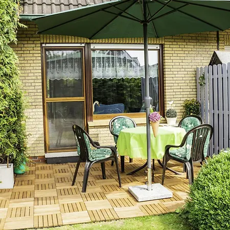 Holiday home Haus Leysand - Ostfriesische Gemuetlichkeit